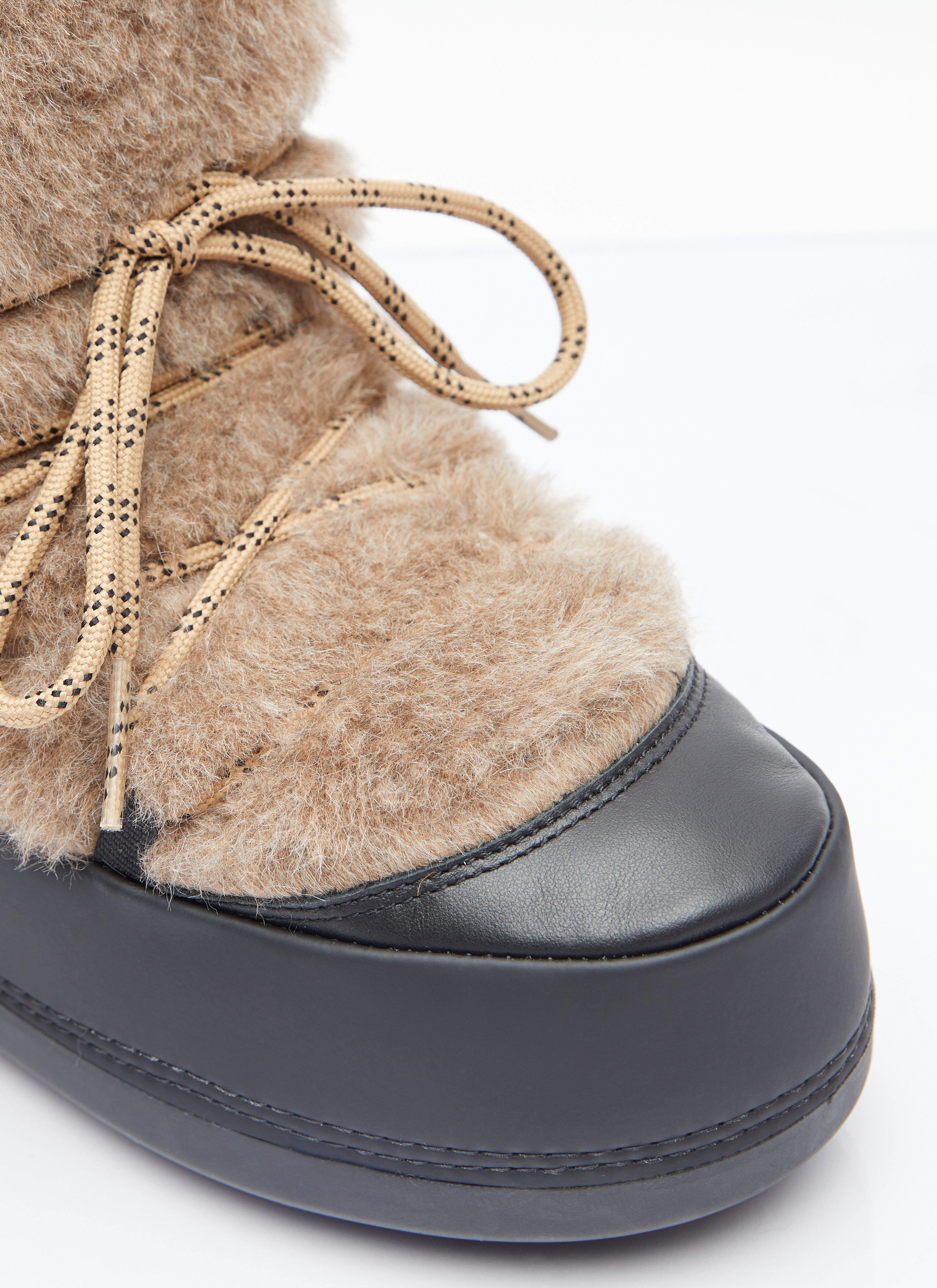 Max Mara Teddy Ski Boots in Beige LN CC