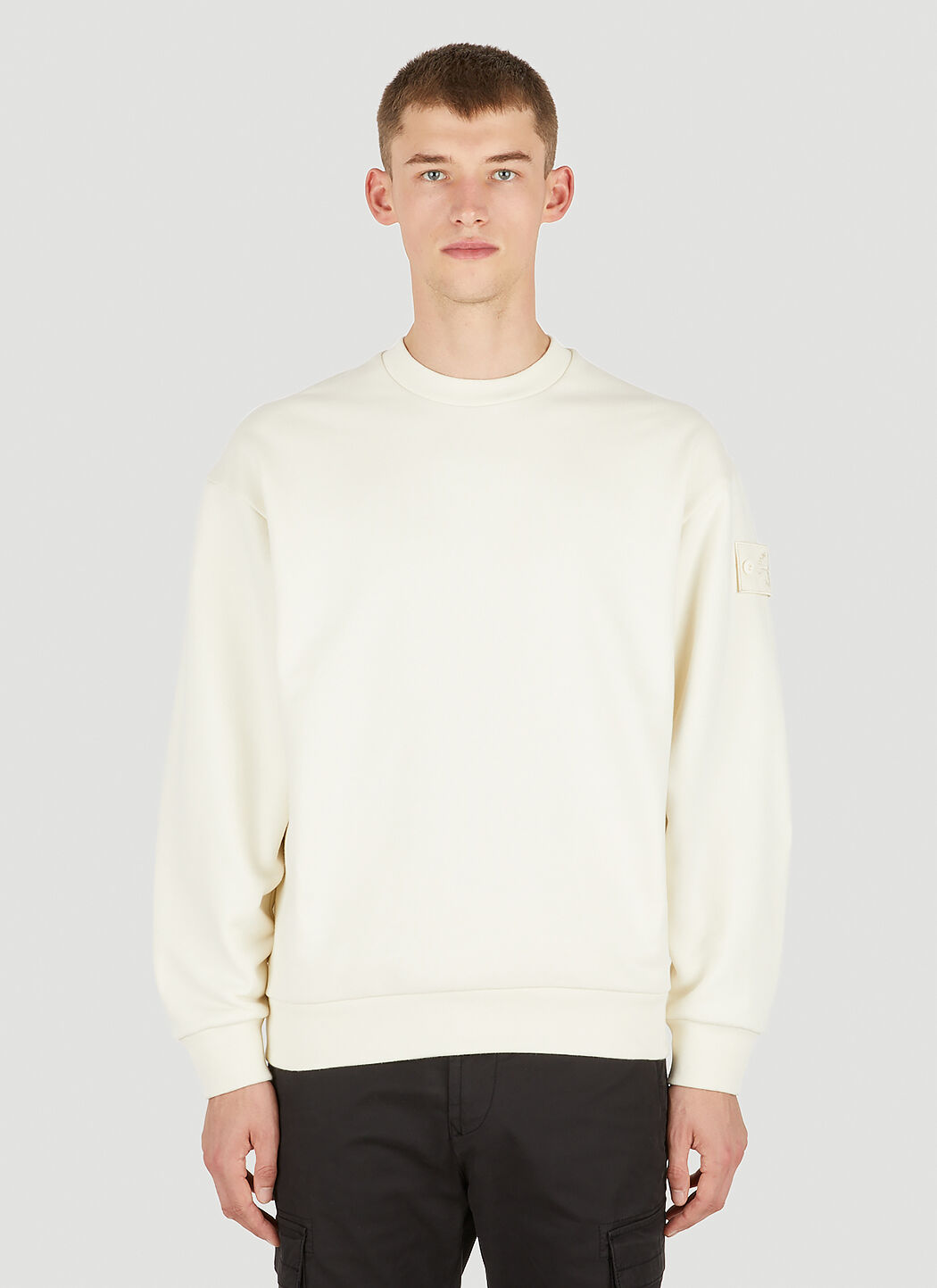 Cream sales crewneck sweatshirt