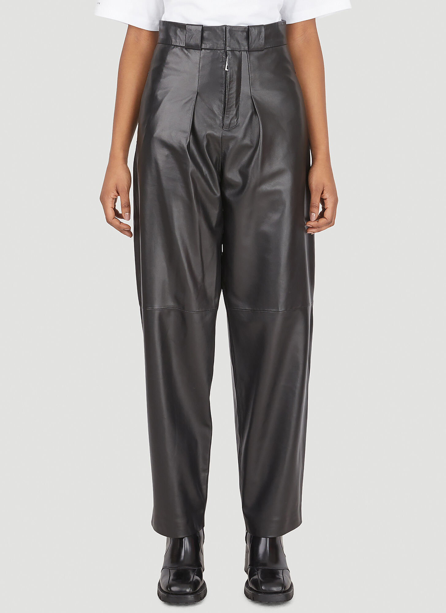 Common Leisure Chiller Pants In Black