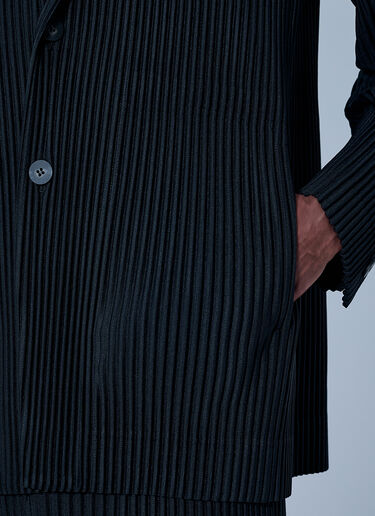 LN-CC® - Homme Plissé Issey Miyake: Basics Jackets - Black Homme Plissé Issey Miyake Basics Jackets Black hmp0166007