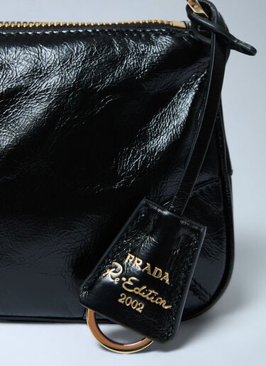 Medium Re-Edition 2002 Shoulder Bag Prada Medium Re-Edition 2002 Shoulder Bag Black pra0262073