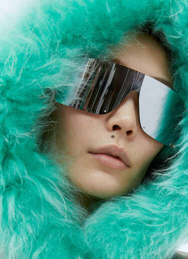 Gucci Mask-Shaped Frame Sunglasses Grey gus0254014