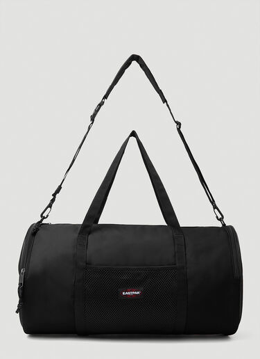 ラージ ダッフル ウィークエンド バッグ Eastpak x Telfar ラージ ダッフル ウィークエンド バッグ ブラック est0353015