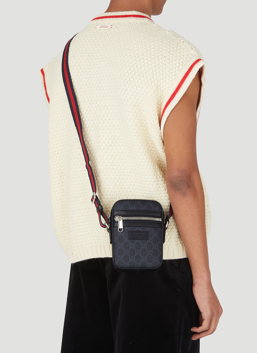 Supreme crossbody bag black on sale