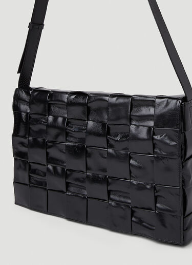 Bottega Veneta 페이턴트 카세트 크로스바디 백 블랙 bov0151073