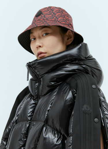 로고 프린트 버킷 햇 Moncler x adidas Originals 로고 프린트 버킷 햇 레드 mad0354011