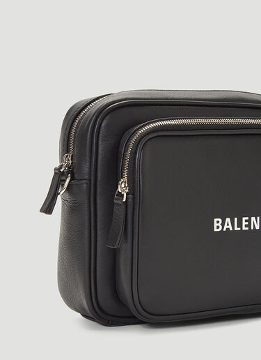 Balenciaga 에브리데이 레더 크로스바디 백 블랙 bal0143074