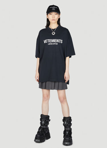 VETEMENTS Logo Limited Edition T-Shirt Black vet0251017