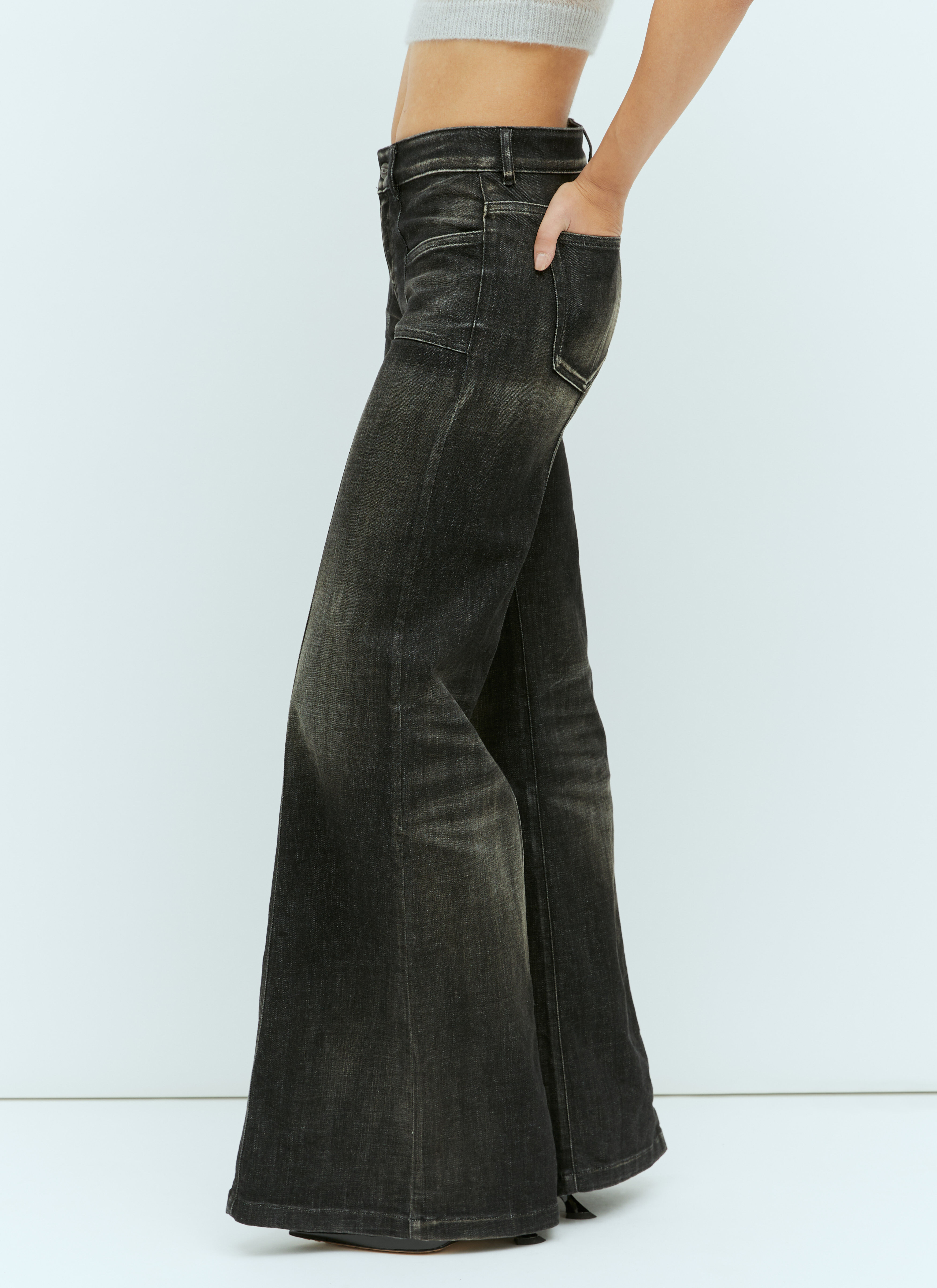 Diesel Women's' D-Akii Flared Jeans in Black | LN-CC®