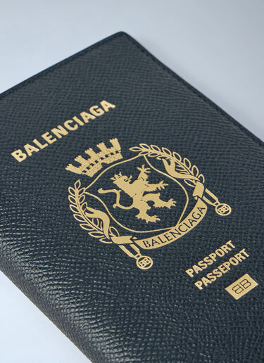 Balenciaga Logo Debossed Passport Holder Black bal0156018