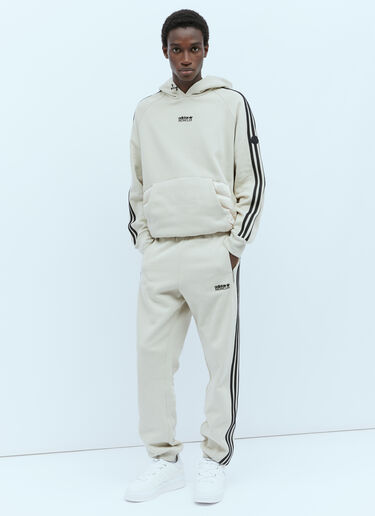 Moncler x adidas Originals ロゴアップリケトラックパンツ アイボリー mad0354005