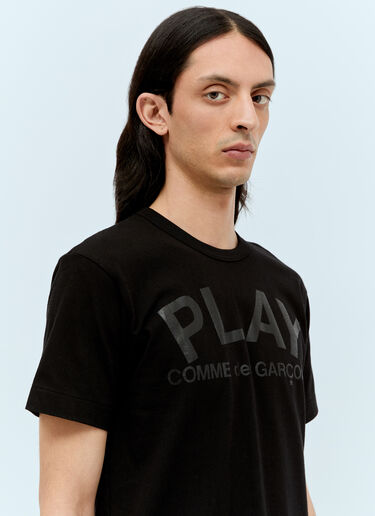 Comme Des Garçons PLAY 로고 프린트 티셔츠 블랙 cpl0356006