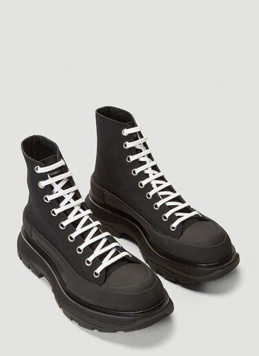 Tread Lace-Up Boots Alexander McQueen Tread Lace-Up Boots Black amq0142040