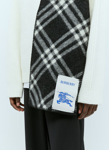 Burberry Check Wool Scarf Black bur0155004