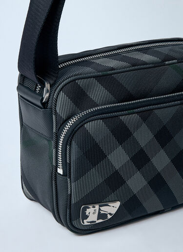 グリッドクロスボディバッグ Burberry グリッドクロスボディバッグ ブラック bur0159041