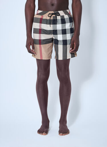 Burberry 格纹泳裤  米色 bur0159047