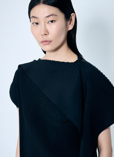 ヴィガー・プリーツ・ソリッドトップ Issey Miyake ヴィガー・プリーツ・ソリッドトップ ブラック ism0259001