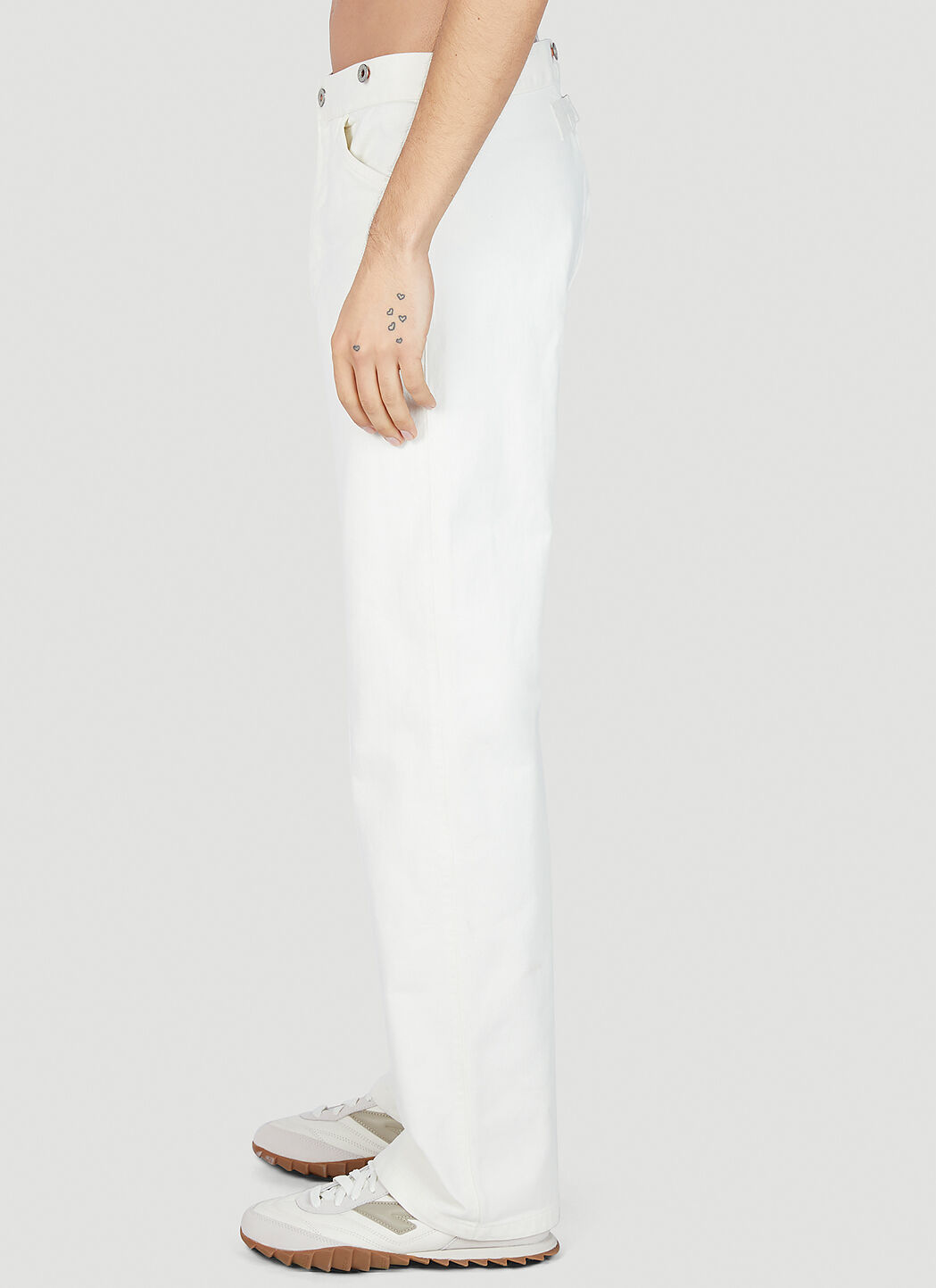 Levi's 1880S Chino Pants in White | LN-CC