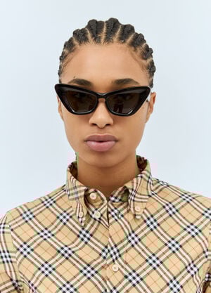 Burberry Cat Eye Sunglasses Black lxb0257003