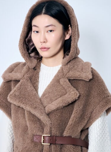 Max Mara Teddy Fabric Gilet Cape Light Brown max0259026