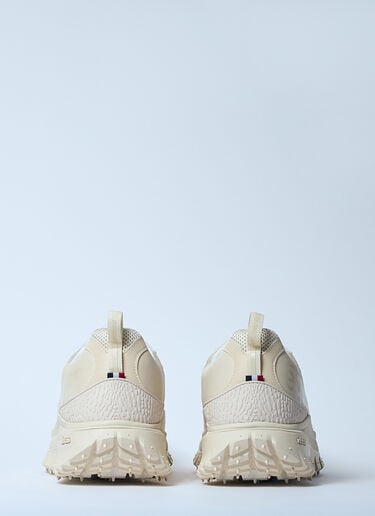 MONCLER X SALEH BEMBURY 트레일그립 GTX 스니커즈  화이트 mon0159049