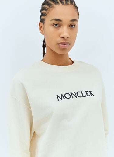 Moncler Logo Embroidery Sweatshirt Cream mon0259030