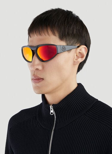 Pentagra Geometric Sunglasses Moncler Pentagra Geometric Sunglasses Black mon0351004