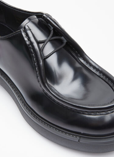 レザーレースアップシューズ。 Prada レザーレースアップシューズ。 ブラック pra0154010