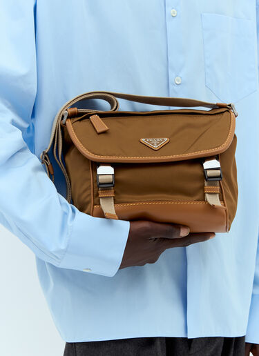 Prada 再生尼龙和皮革斜挎包 棕色 pra0158023