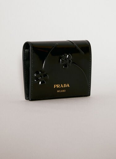 Flower Embossed Bi-Fold Wallet Prada Flower Embossed Bi-Fold Wallet Black pra0254052
