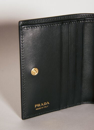 Flower Embossed Bi-Fold Wallet Prada Flower Embossed Bi-Fold Wallet Black pra0254052