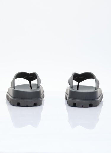 Prada 로고 플라크 슬라이드 블랙 pra0256026