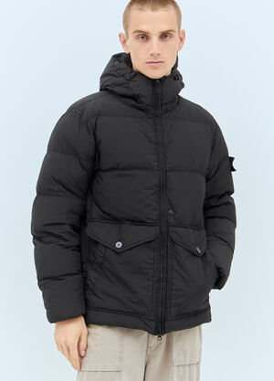 Stone Island 皱面连帽羽绒夹克 黑色 sto0158026