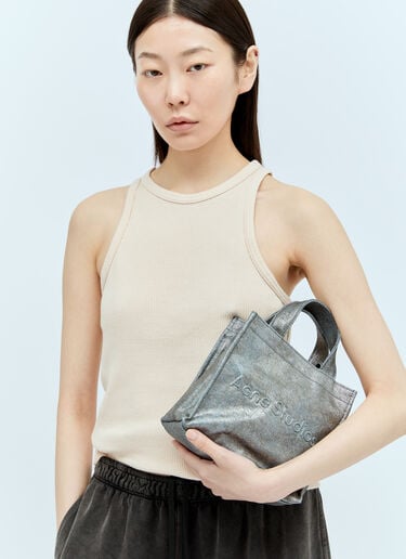 Acne Studios ロゴエンボス ミニトートバッグ シルバー acn0256041