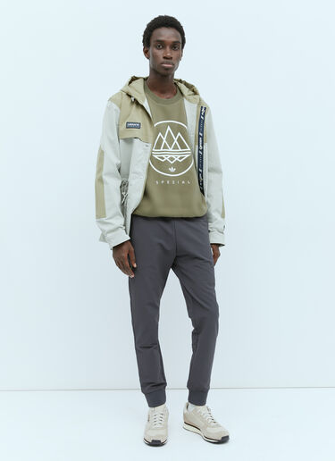 adidas Originals by SPZL Mod Trefoil 圆领运动衫 卡其 aos0154004