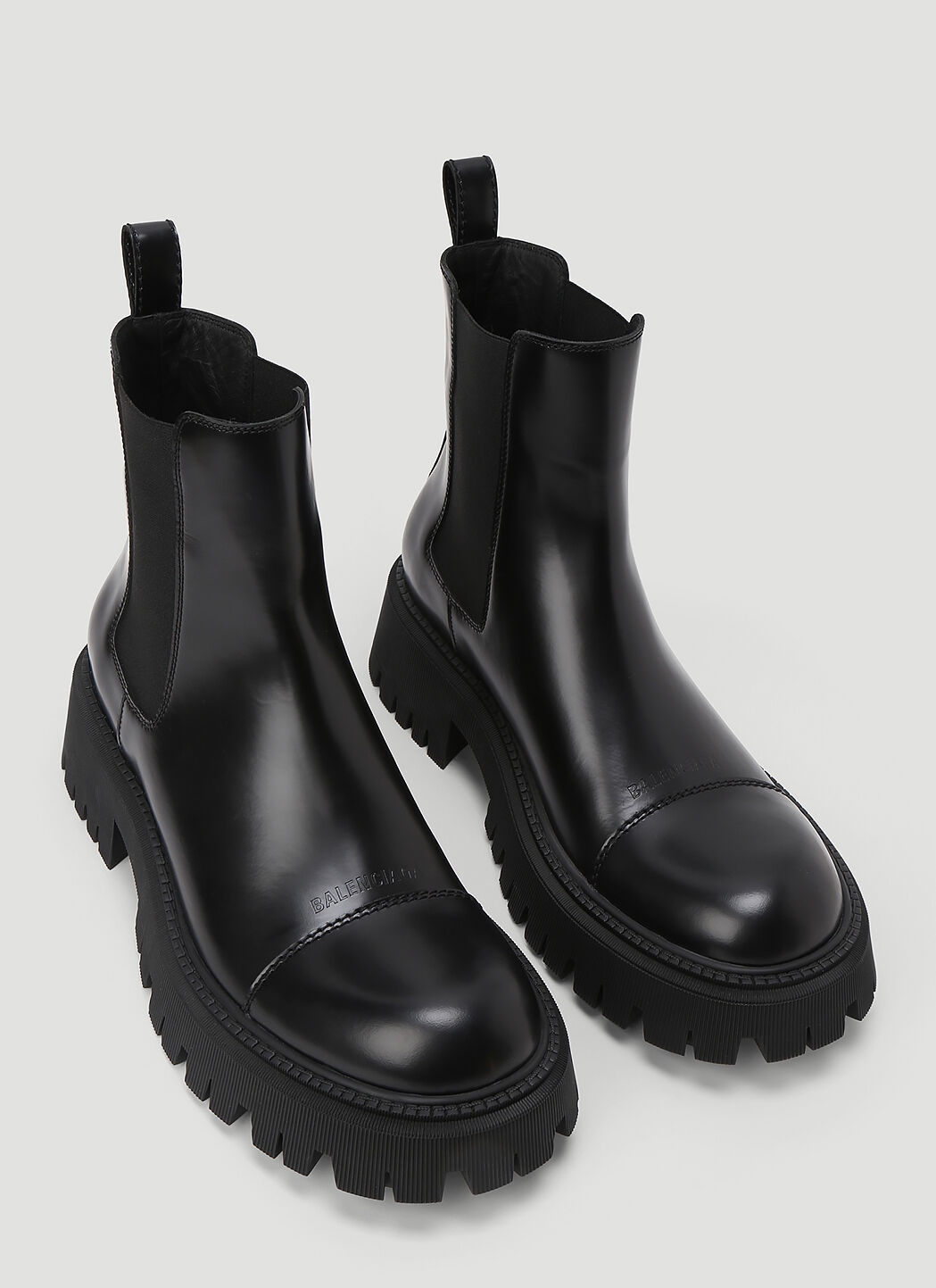 Balenciaga Tractor 20MM Boots in Black | LN-CC