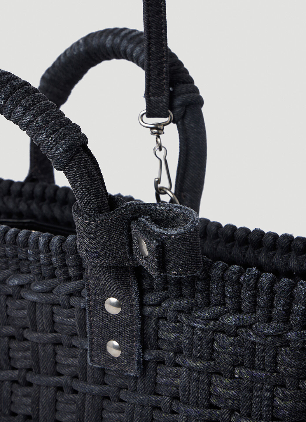 Women's Bistro Basket With Strap Xs in Black | Balenciaga NL