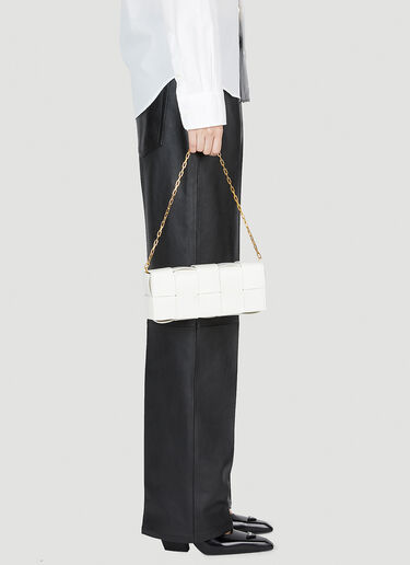 Baguette Pochette Shoulder Bag Bottega Veneta Baguette Pochette Shoulder Bag Cream bov0253046