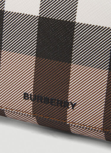 标志性格纹肩带钱包 Burberry 标志性格纹肩带钱包 棕 bur0150043