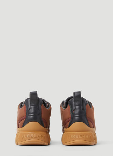衬垫经典运动鞋 Burberry 衬垫经典运动鞋 棕色 bur0152053