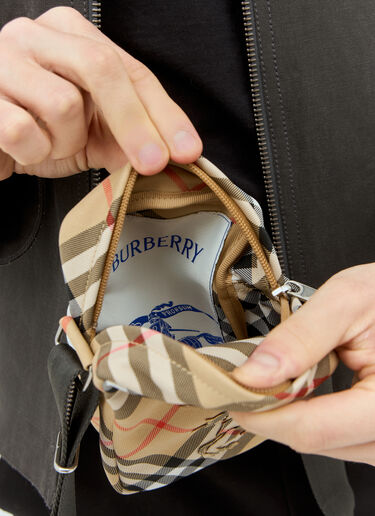 格纹手机包 Burberry 格纹手机包 米色 bur0158011