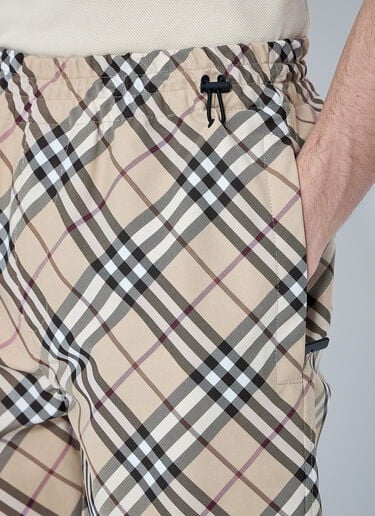 Burberry Check Elasticated Shorts Beige bur0159014
