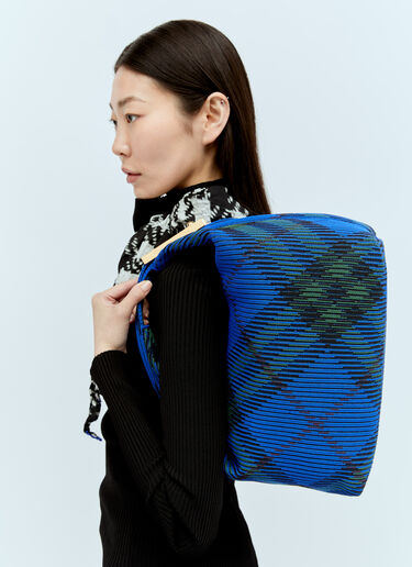 미디엄 페그 더플 핸드백 Burberry 미디엄 페그 더플 핸드백 블루 bur0255100