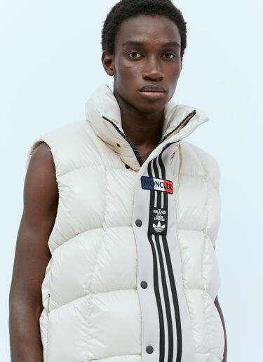 Bozon 羽绒背心 Moncler x adidas Originals Bozon 羽绒背心 白色 mad0354002