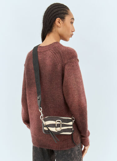 더 지브라 스냅샷 숄더백 Marc Jacobs 더 지브라 스냅샷 숄더백 블랙 mcj0258004