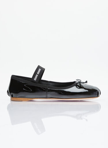 Miu Miu 페이턴트 가죽 발레리나 플랫 블랙 miu0254035