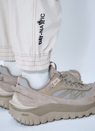 Logo Patch Cargo Pants Moncler Grenoble Logo Patch Cargo Pants Beige mog0159003