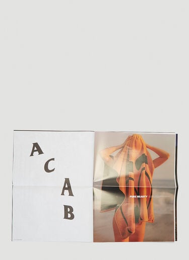 Sneeze Magazine Issue No.45 Sneeze Magazine Sneeze Magazine Issue No.45 Black snm0544001
