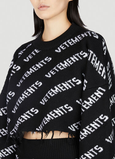 모노그램 크롭 스웨터 VETEMENTS 모노그램 크롭 스웨터 블랙 vet0251015