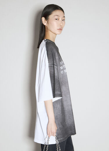 Logo Print T-Shirt MM6 Maison Margiela Logo Print T-Shirt Grey mmm0354001